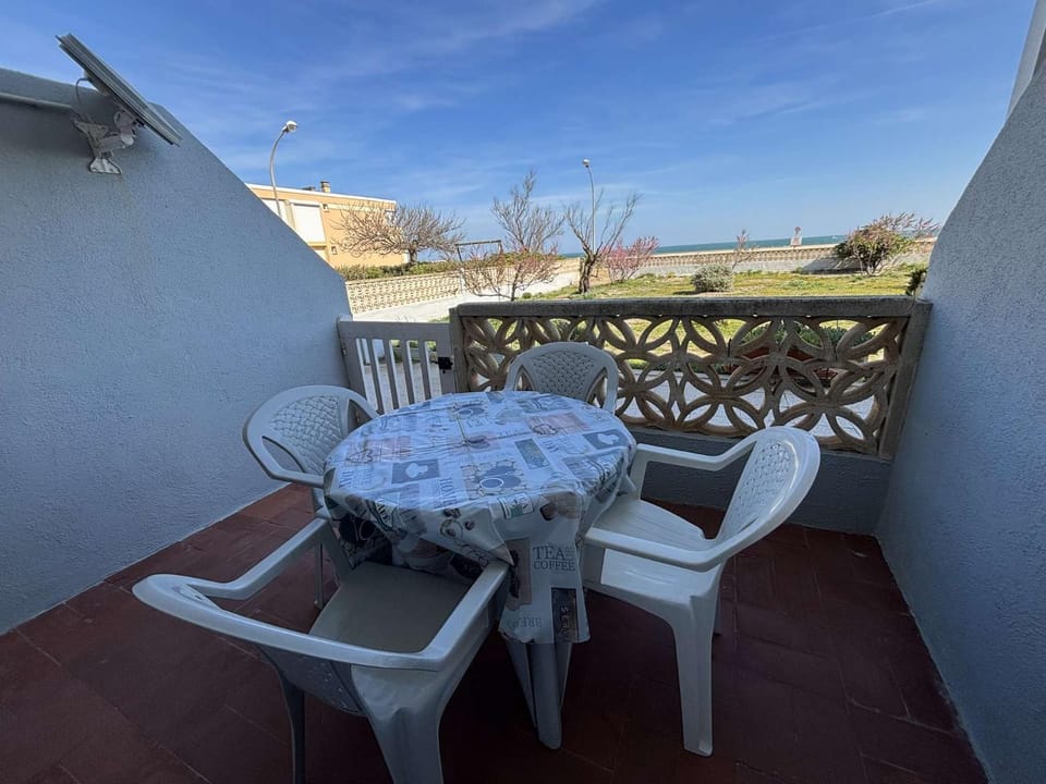 Patio, Natural landscape, View (from property/room), Balcony/Terrace, Sea view
