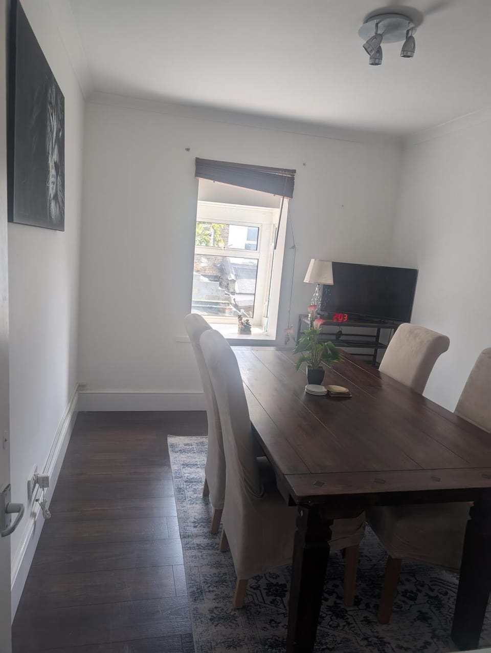 Communal lounge/ TV room, TV and multimedia, Seating area, Dining area, Evening entertainment