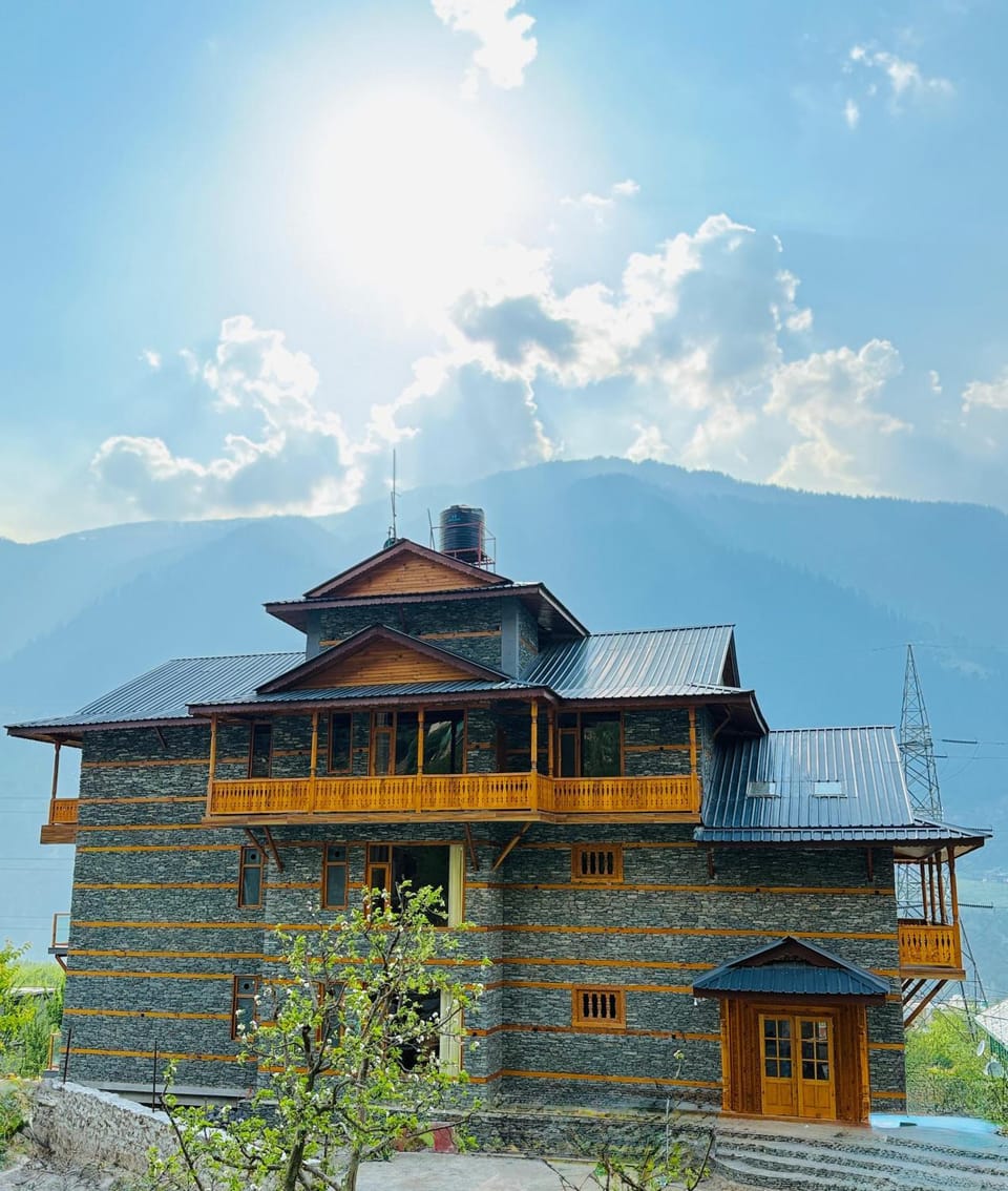 The Shaurn Hotel & Resort House in Himachal Pradesh
