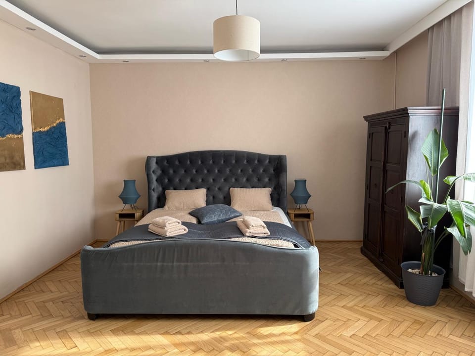 Bed, Photo of the whole room, Bedroom, towels, wardrobe