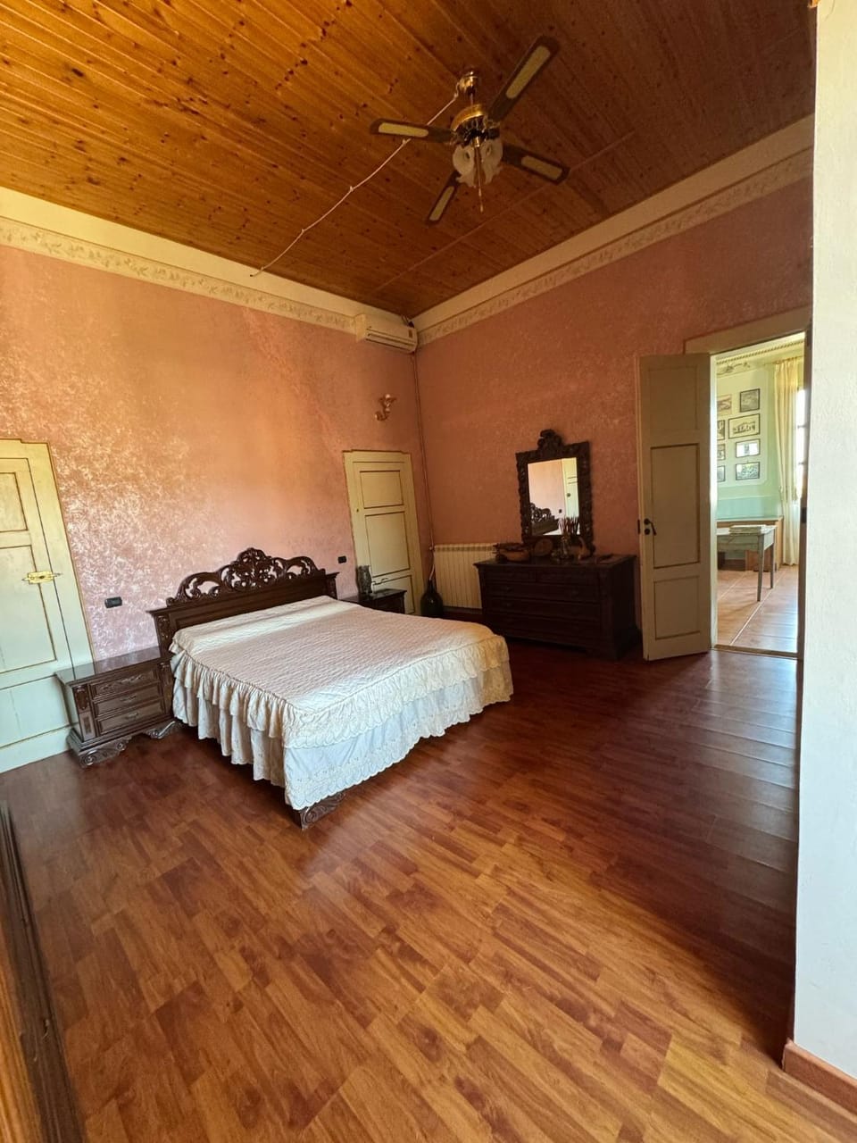 Bed, Photo of the whole room, Bedroom, wardrobe