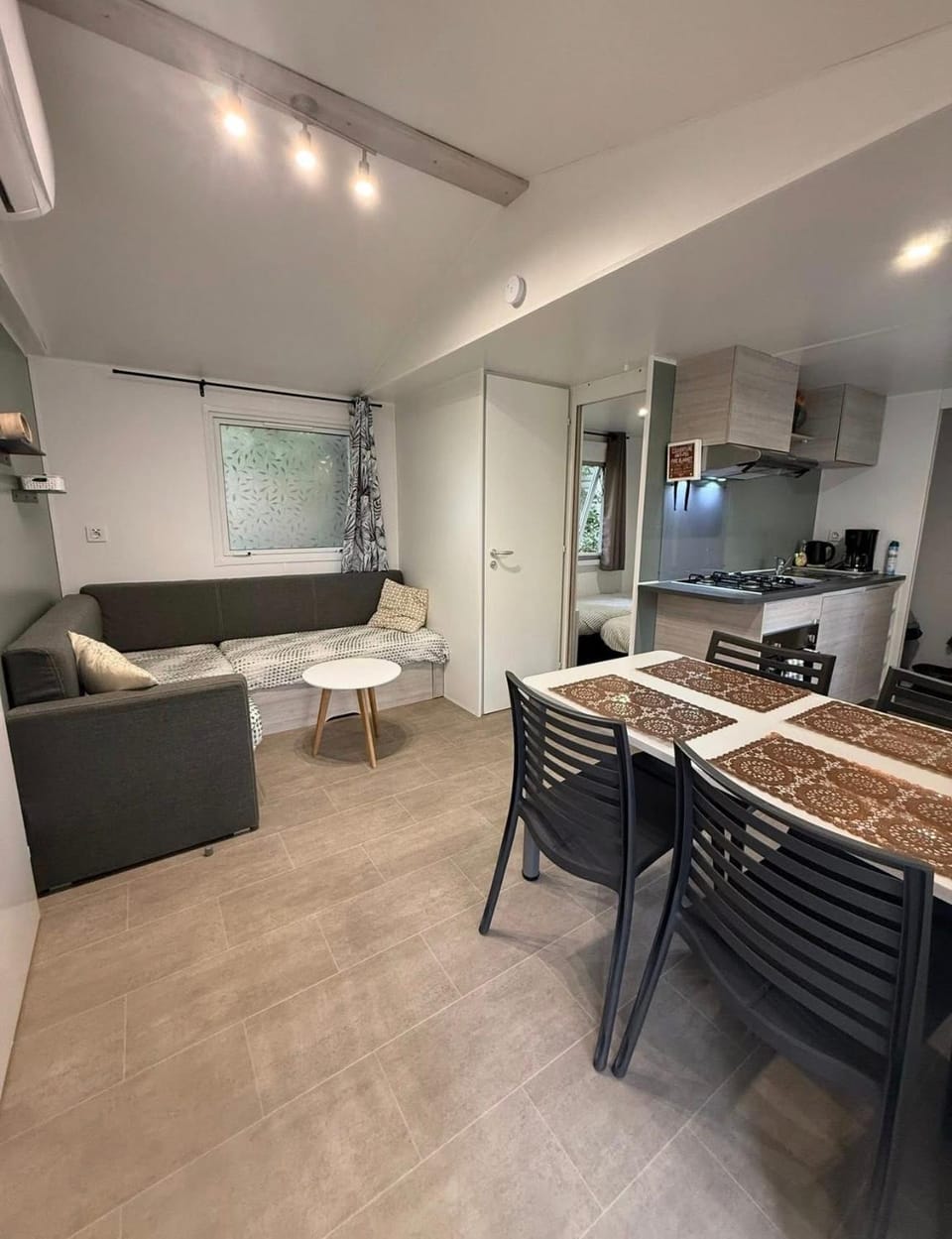 Mobil Home SIBLU VALRAS PLAGE Campground/ 
RV Resort in Occitanie
