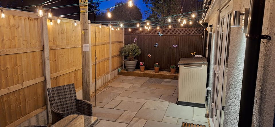 Patio, Night