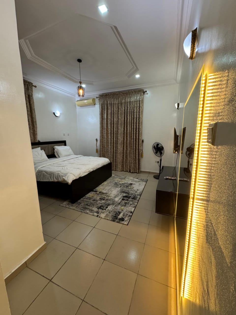 EFFAZ Apartments Airport Road Lugbe Apartment in Abuja