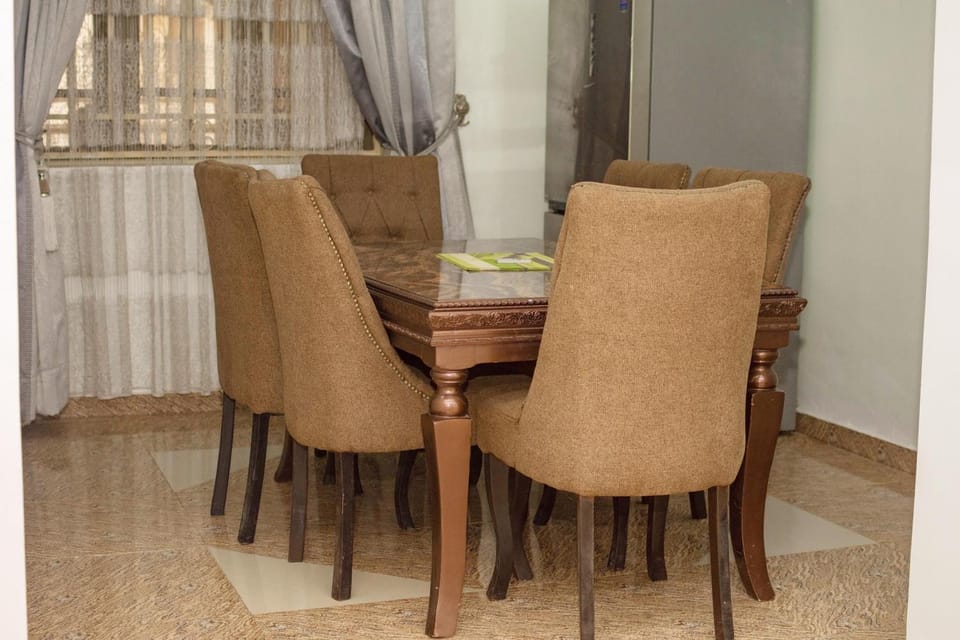 EFFAZ Apartments Airport Road Lugbe Apartment in Abuja
