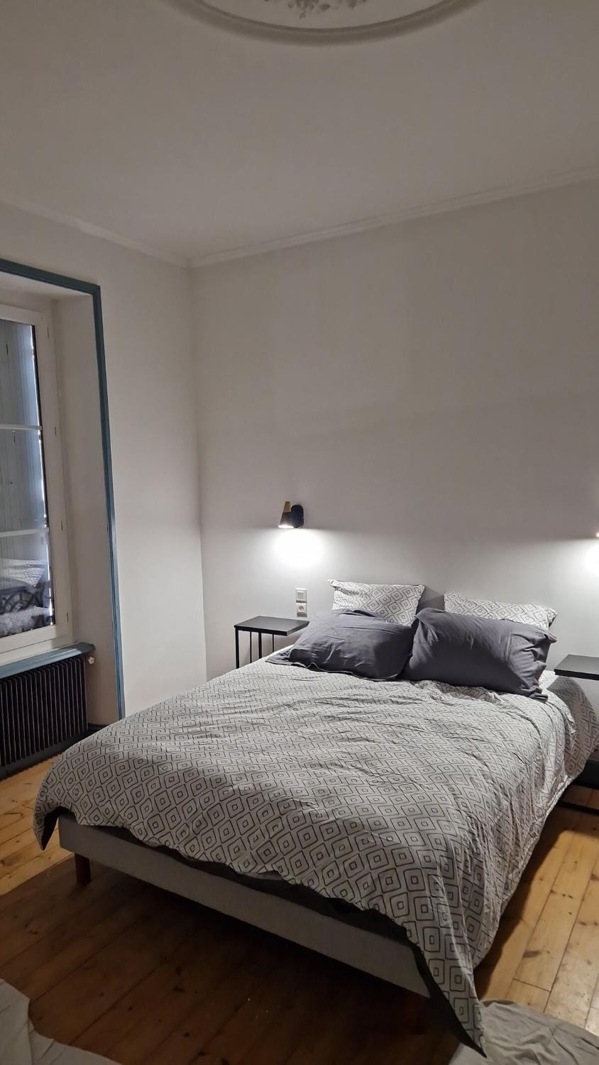 Bed, Bedroom
