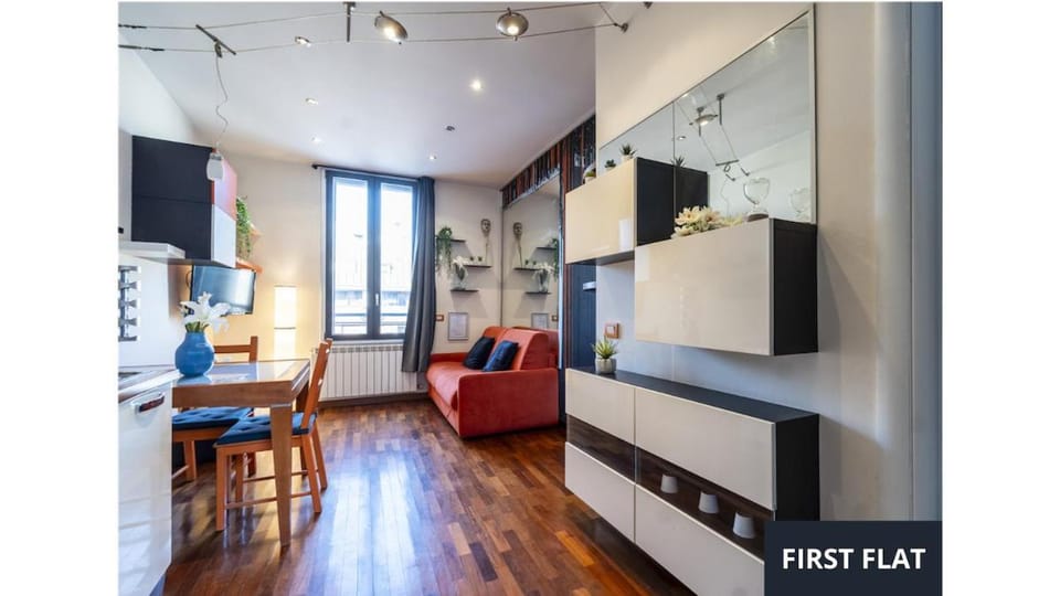 Stazione Centrale-Duomo - Two Independent Flats Apartment in Milan