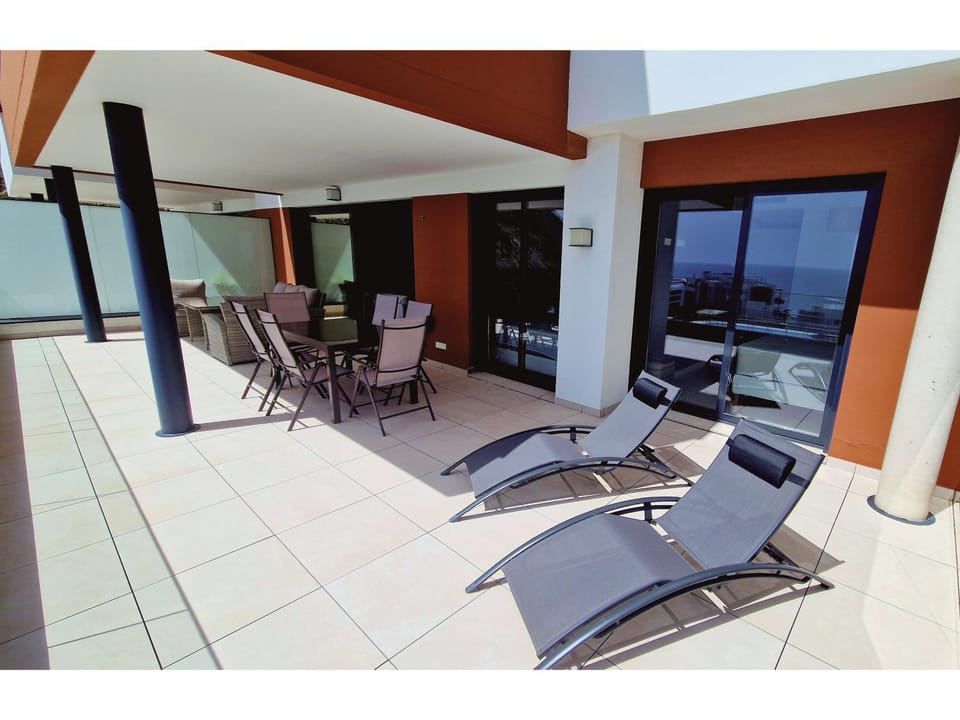 Day, View (from property/room), Balcony/Terrace, Balcony/Terrace, sunbed