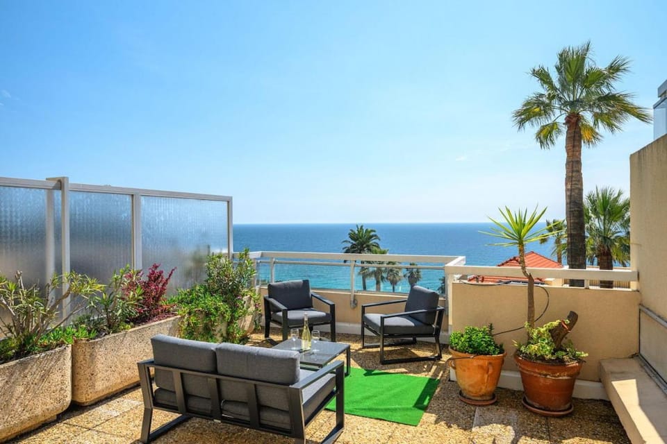 LHORIZON - Vue Mer - Terrasse - Parking - Wifi Apartment in Menton