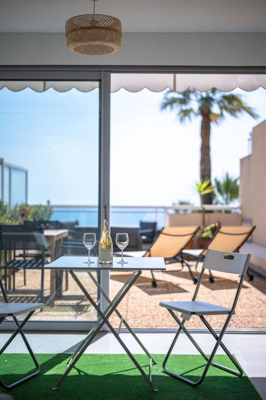 LHORIZON - Vue Mer - Terrasse - Parking - Wifi Apartment in Menton