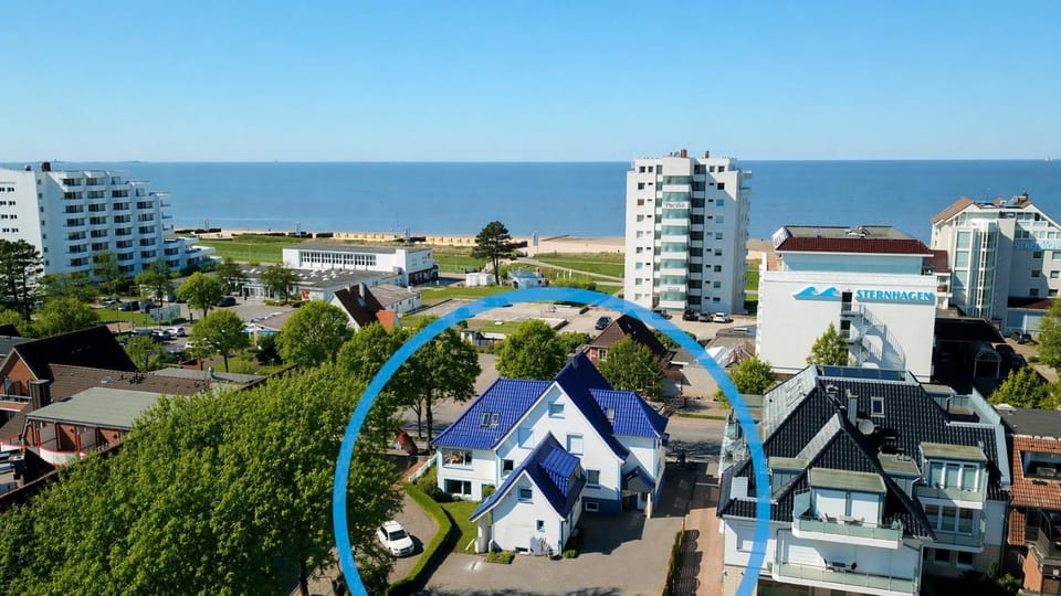 Property building, Location