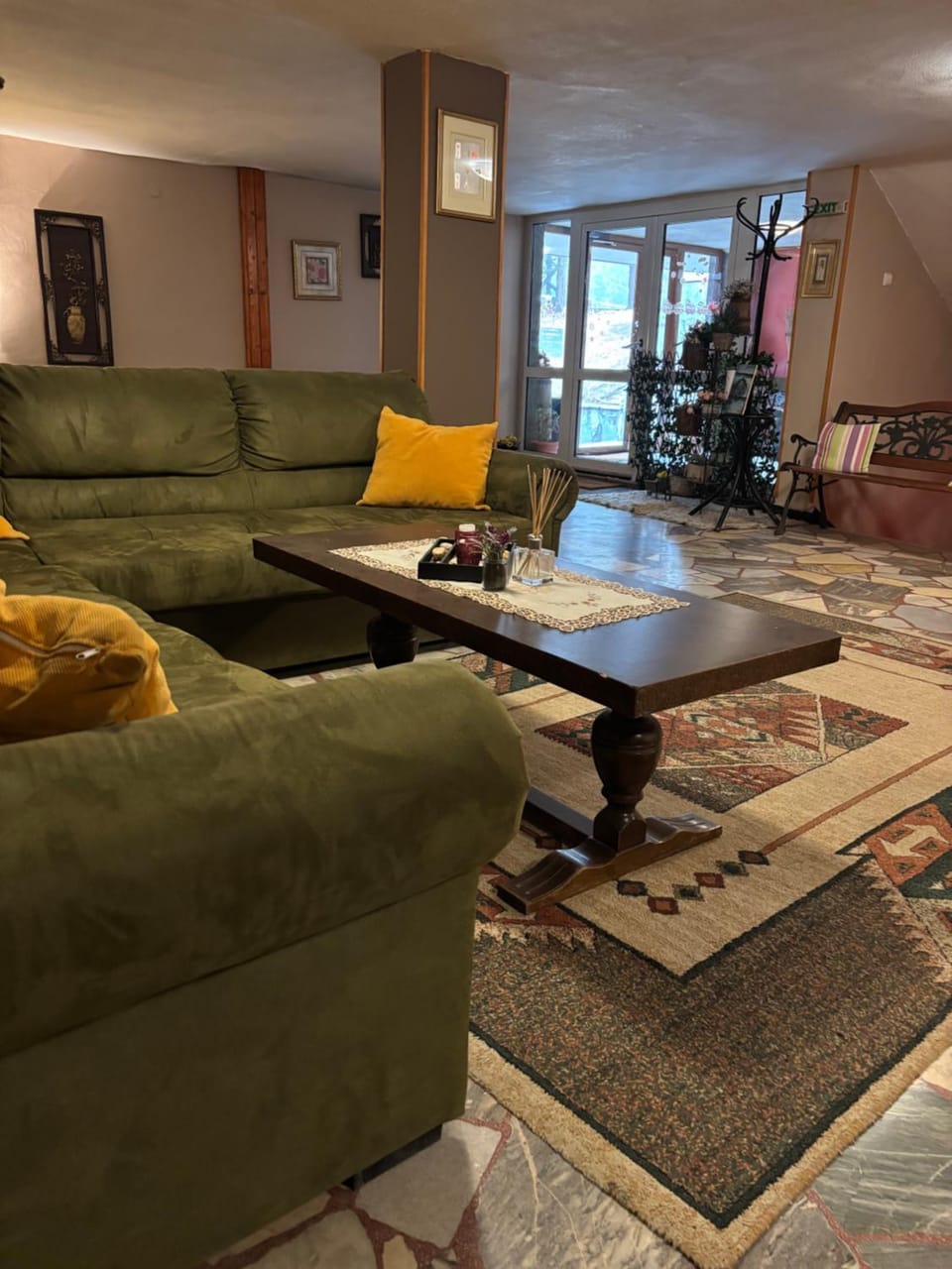 Lobby or reception, Seating area