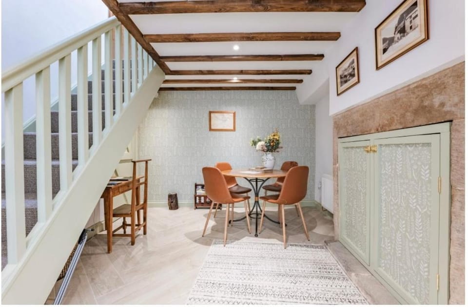 Cosy Cromford village cottage House in Amber Valley