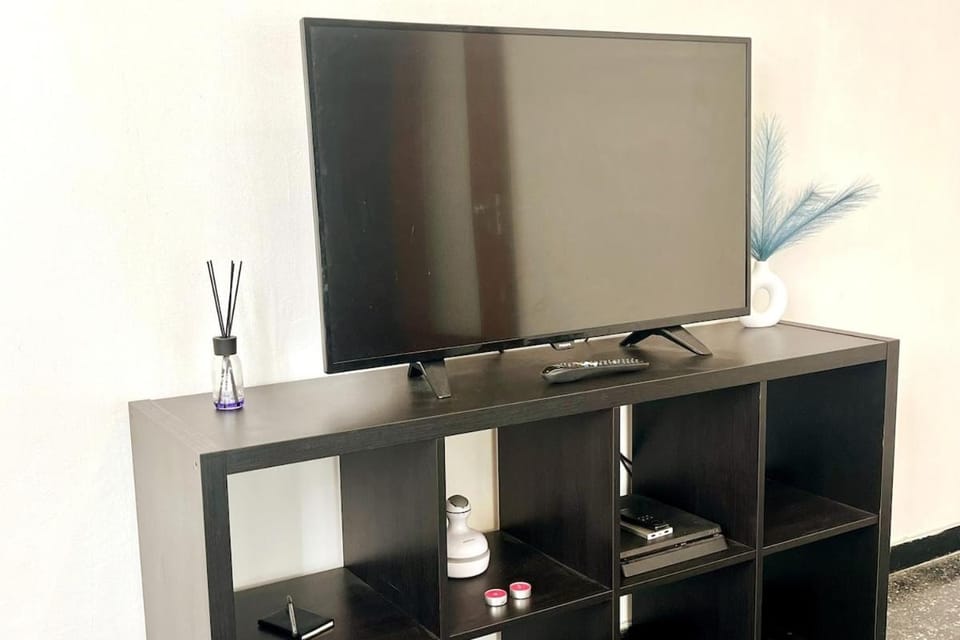 Communal lounge/ TV room, TV and multimedia