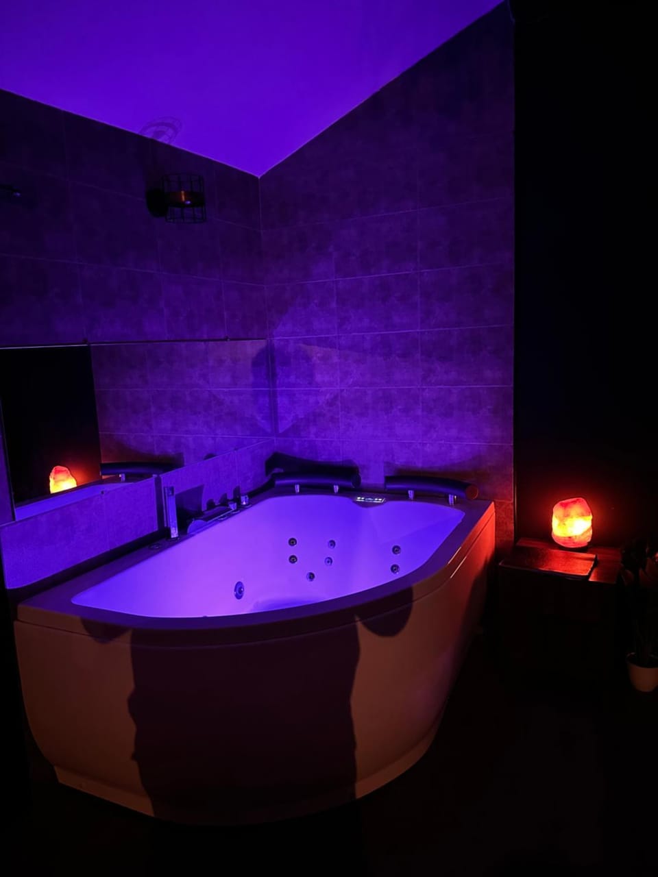 Hot Tub, Hot Tub, Bath