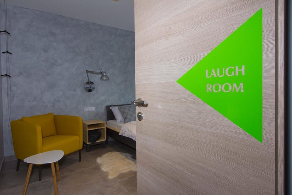 Property building, Bed, Bedroom