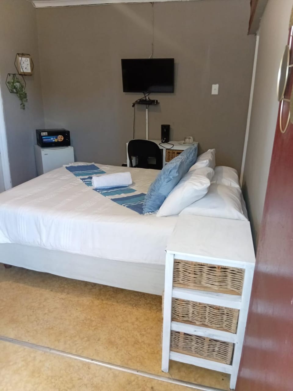 Traquil Stays BnB Bed and Breakfast in North West, South Africa