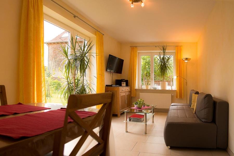 Living room, Photo of the whole room
