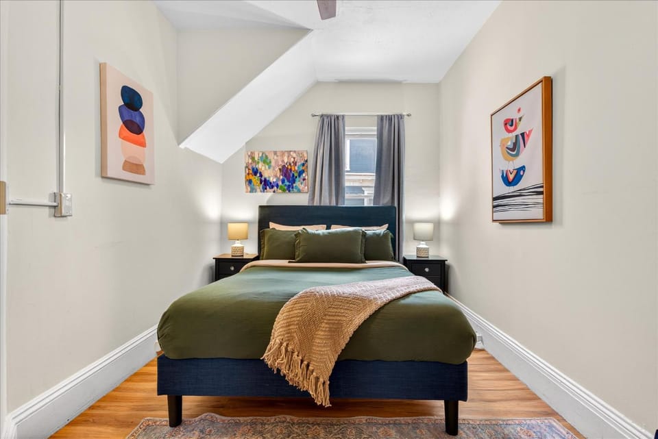 Bed, Bedroom