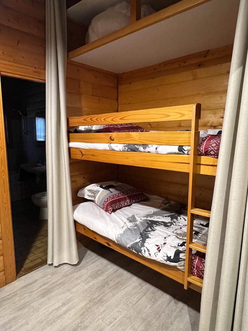 Bed, Bedroom, bunk bed