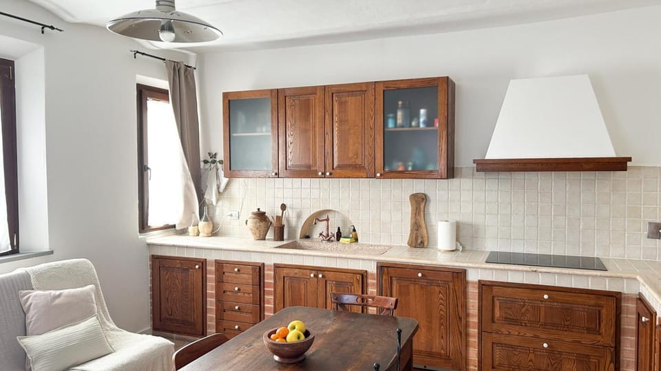 Sul lago Appartamenti Casa Del Lago con Piscina Acqua Salata Bed and Breakfast in Castiglione del Lago