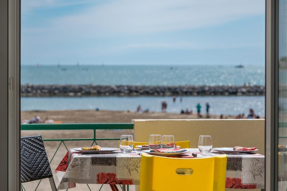 Appartement Vue Exceptionnelle 2Ch - Sur La Plage Apartment in Le Grau-du-Roi