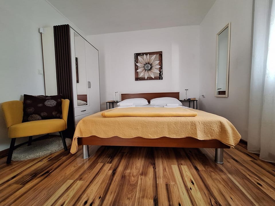 Apartments Toni Apartment in Zadar