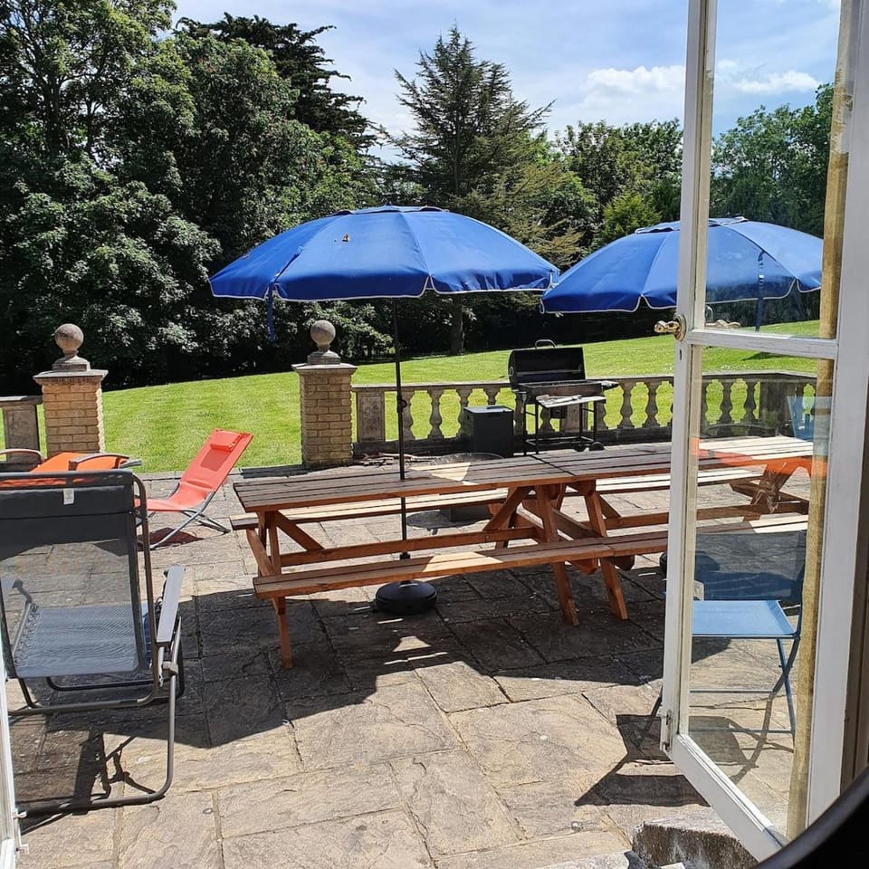 Country Manor House Villa in Rochester