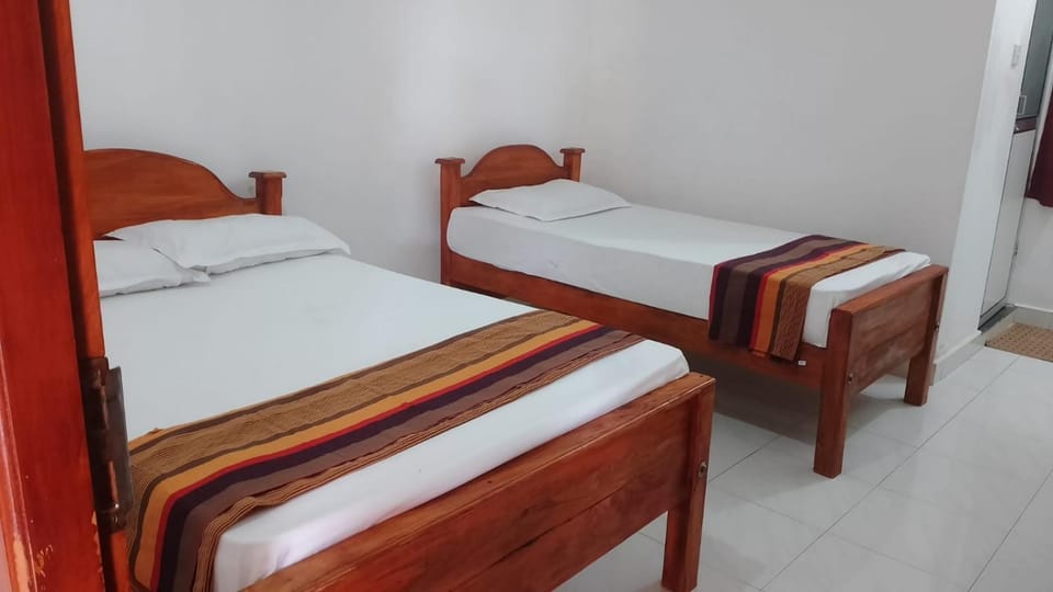 Motel Apple Five Hotel in Sri Lanka