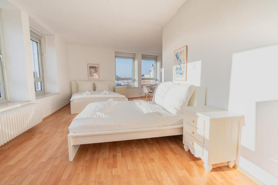 Zentrale großzügige Penthousewohnung für 8 Personen Apartment in Bremen