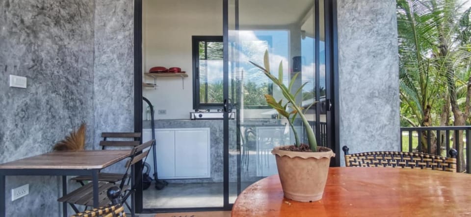 Oscar bungalow House in Ban Tai