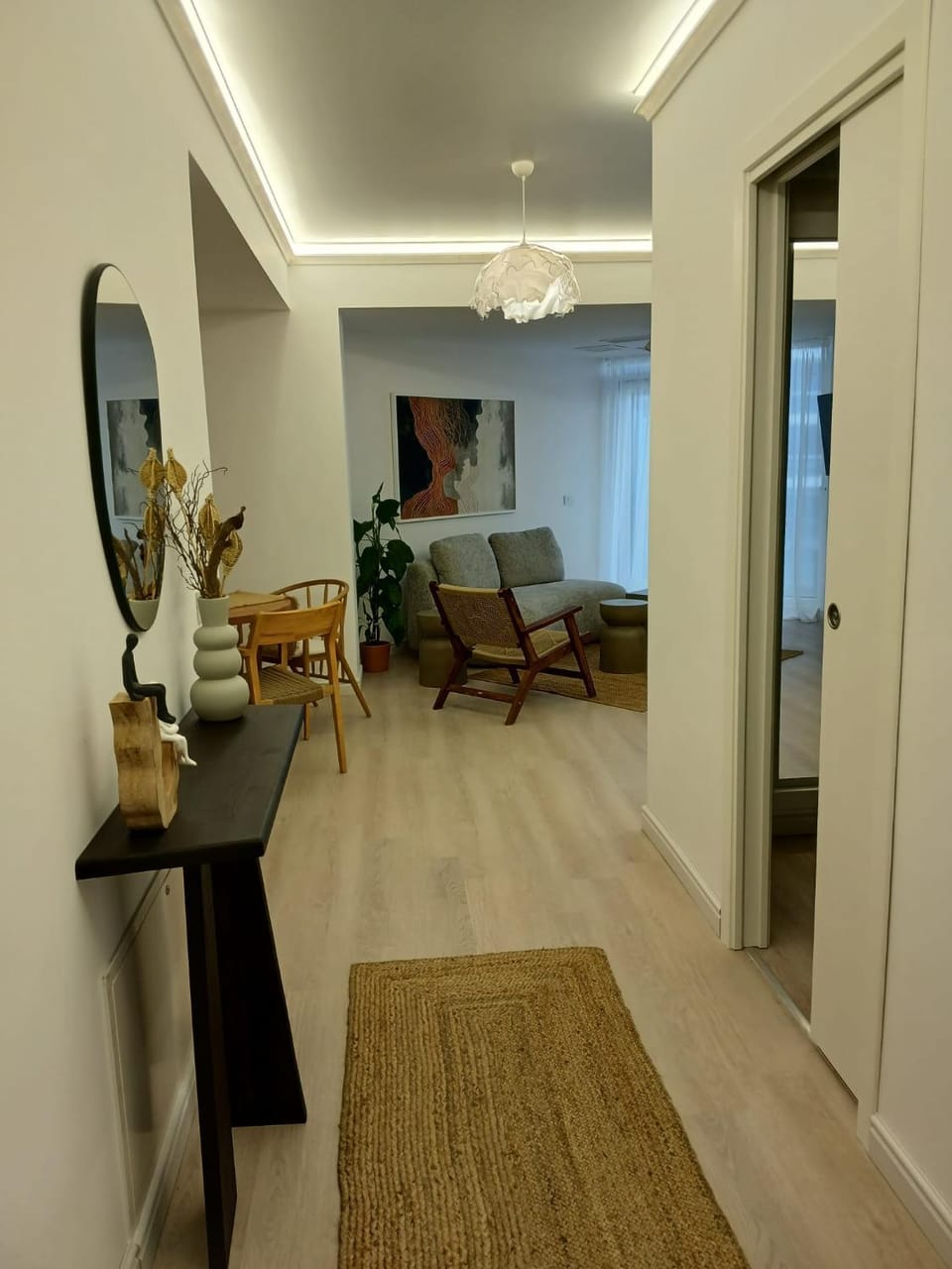 Marina White Titanic Apartment in Constanța County