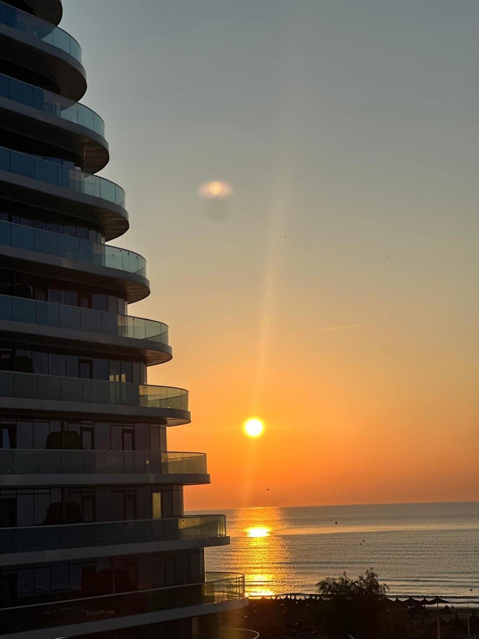 Marina White Titanic Apartment in Constanța County