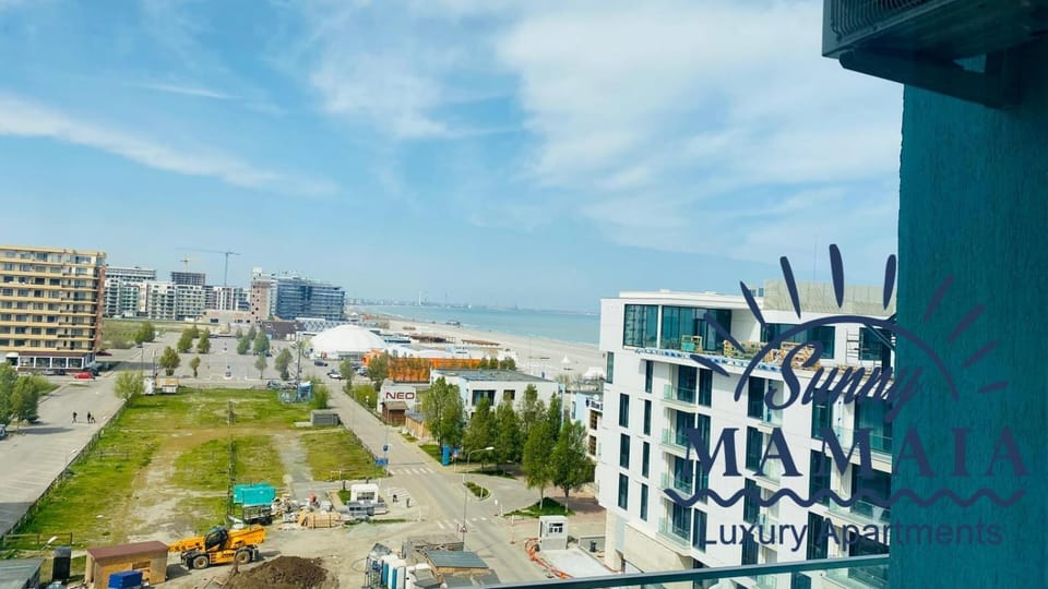 Bird's eye view, View (from property/room), Landmark view, Landmark view, Sea view