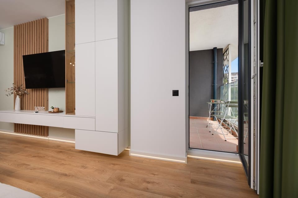 Stylish Flat with Parking for 4 guest Apartment in Varna