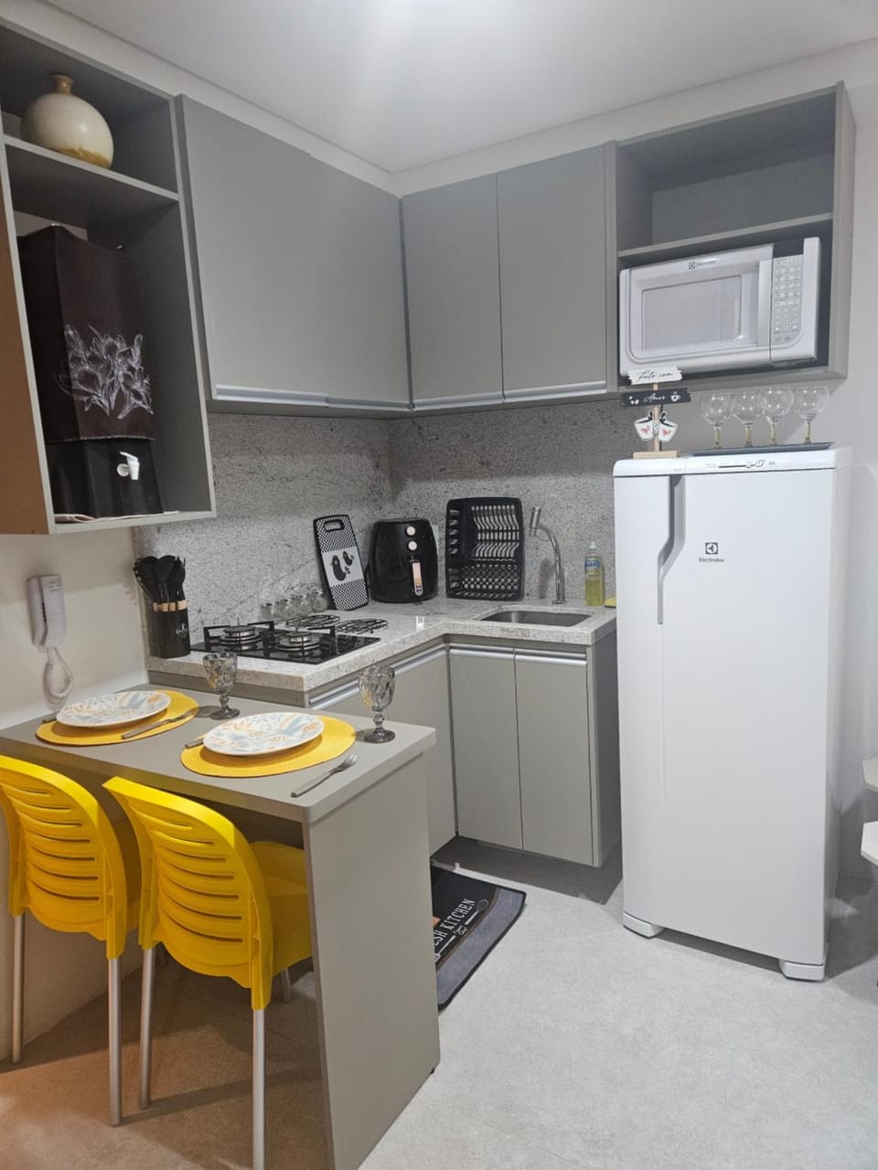 Ótimo flat a 50 m do mar Apartment in Tamandaré