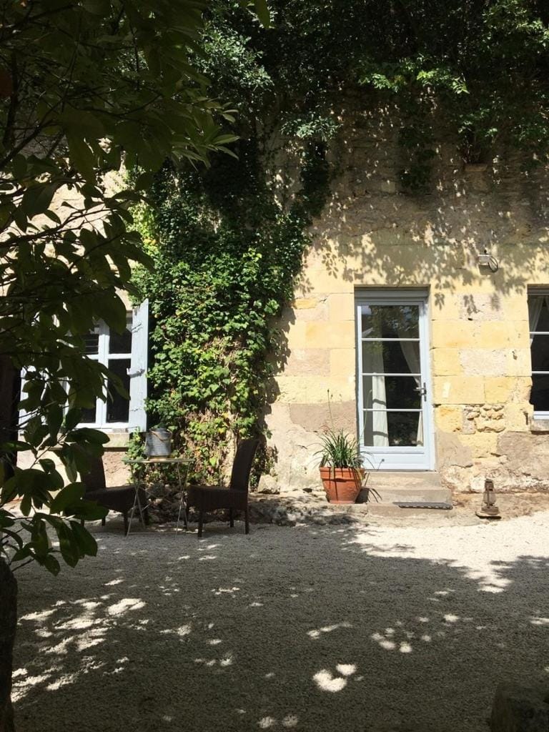Charming troglodyte near Amboise House in Centre-Val de Loire
