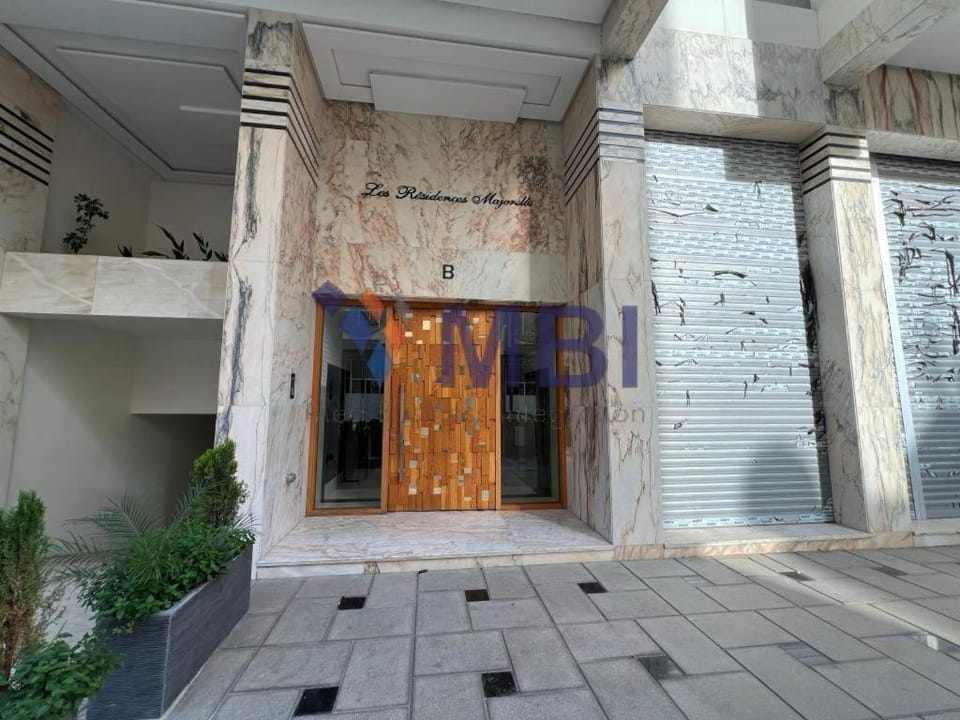 Tanger Apt Near Train & Mall Apartment in Marrakesh-Safi
