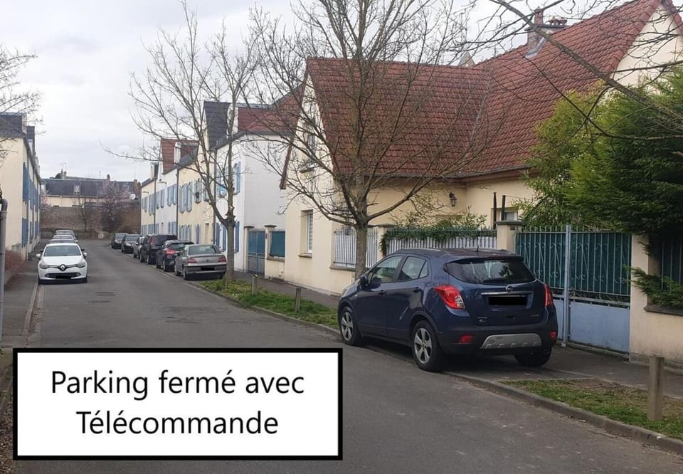 Superb apartment, private residence with parking Apartment in Amiens