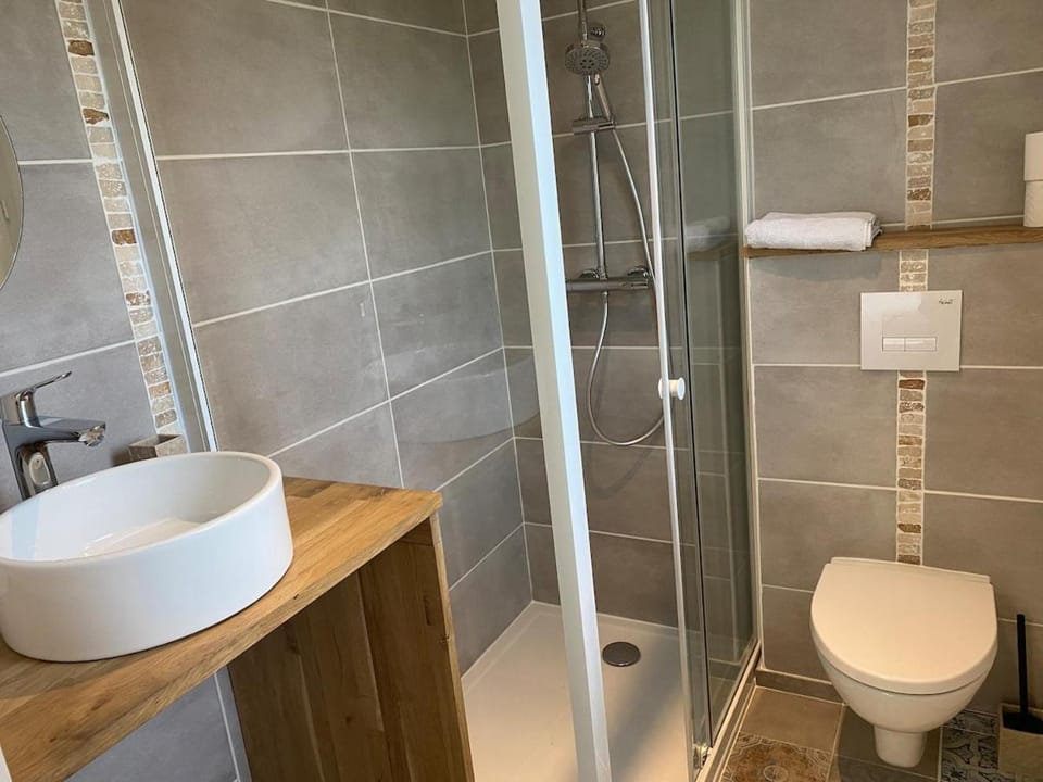 Shower, Bathroom, bidet