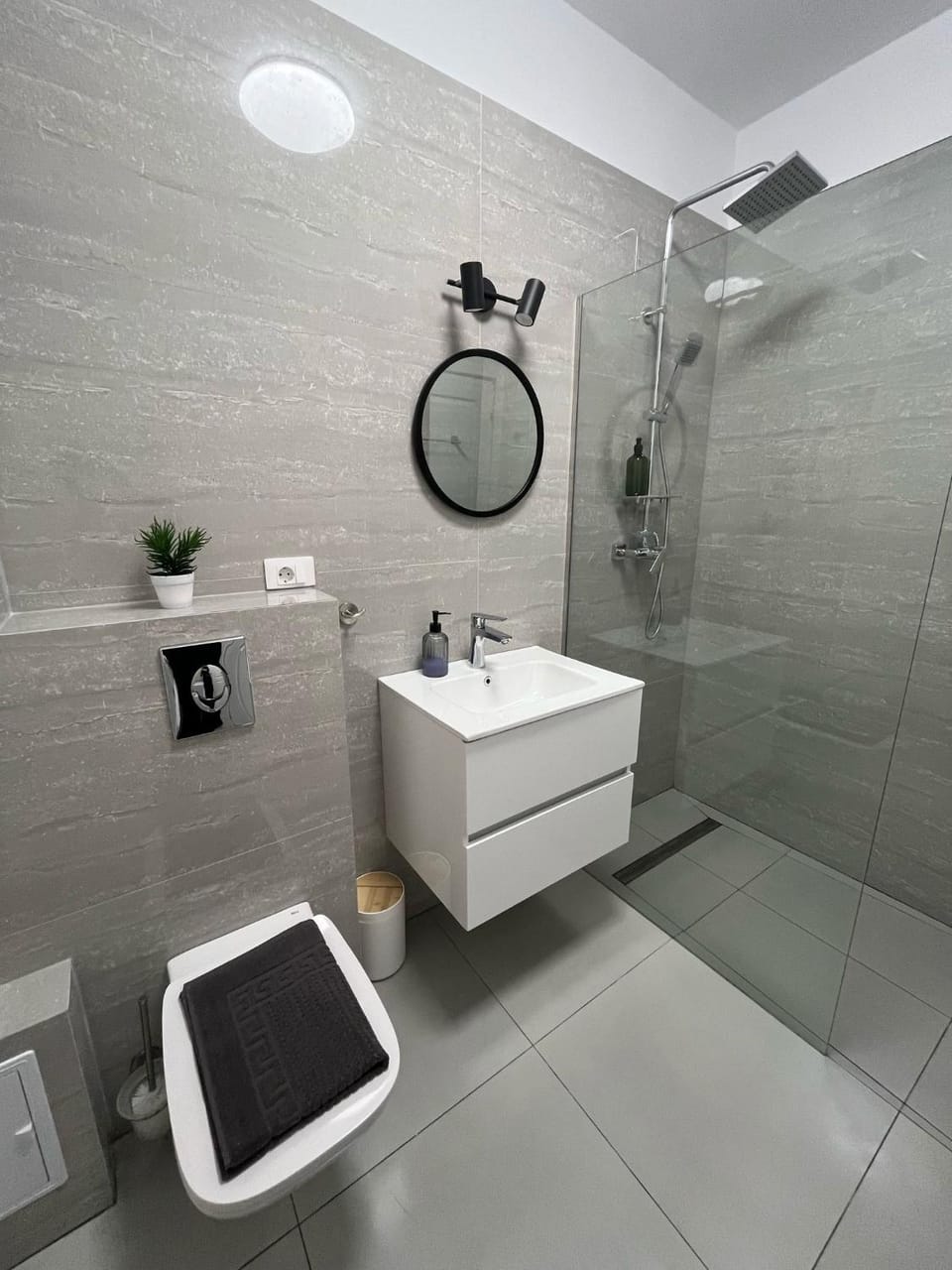 Shower, Bathroom
