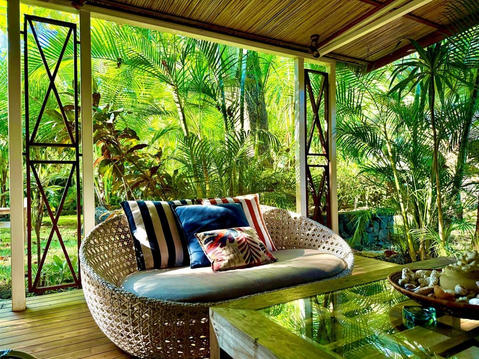 Patio, Day, Natural landscape, Garden, Balcony/Terrace, Living room, Garden view