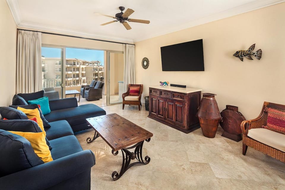 Luxury on Medano Beach at Villa La Estancia 3508 with Beach Access and Amazing Views Apartment hotel in Cabo San Lucas