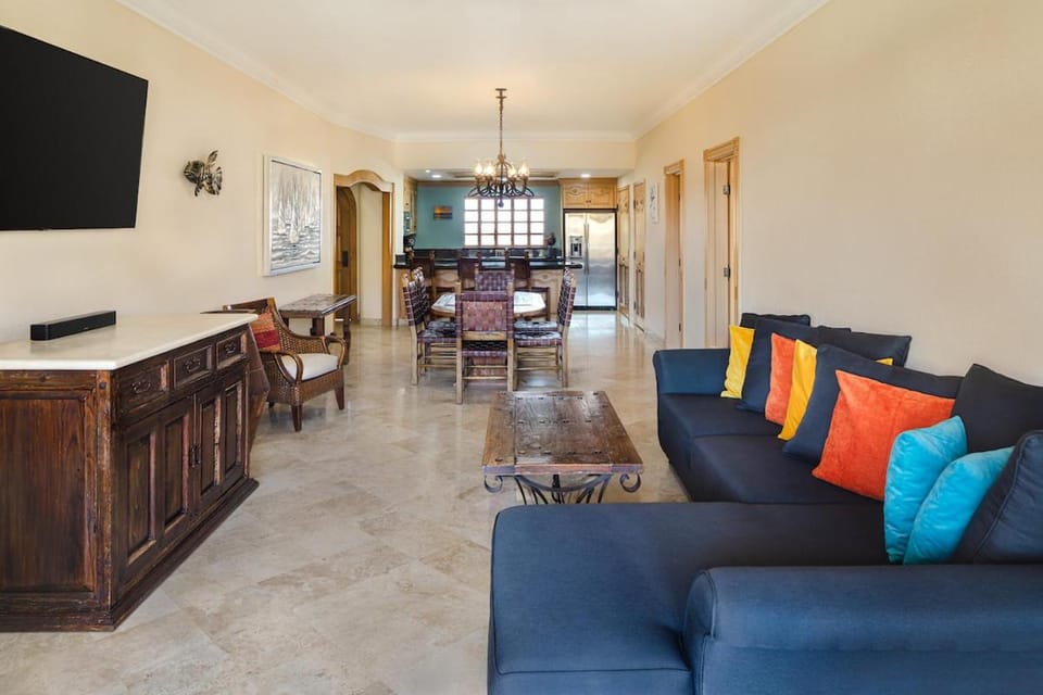 Luxury on Medano Beach at Villa La Estancia 3508 with Beach Access and Amazing Views Apartment hotel in Cabo San Lucas