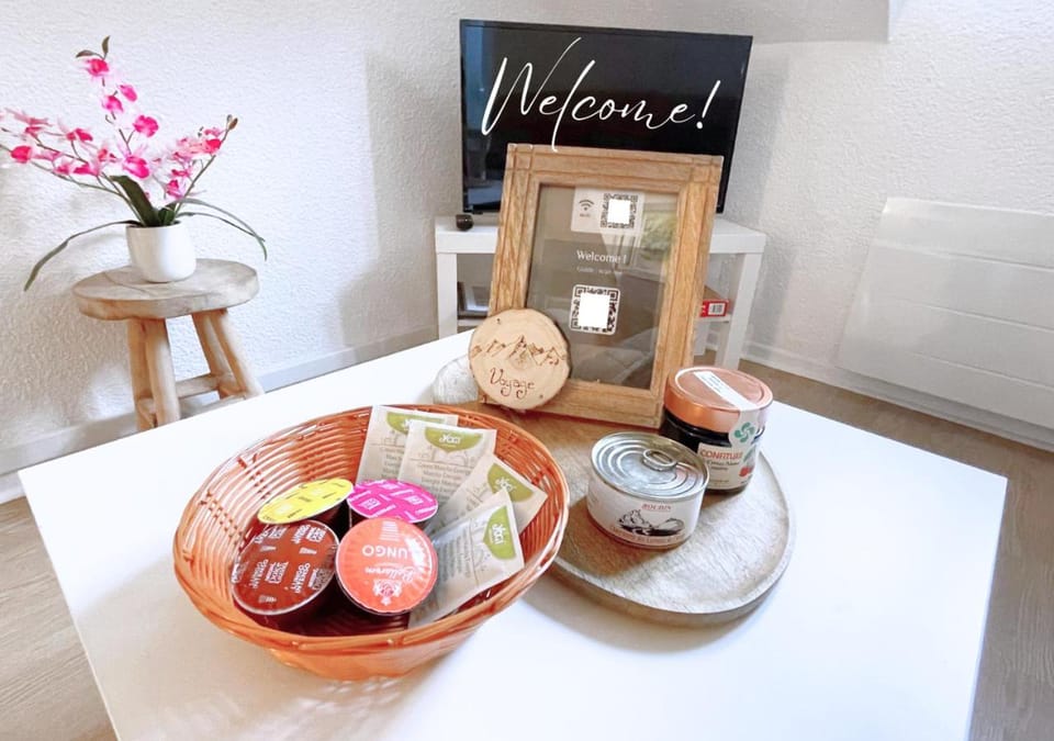 Coffee/tea facilities, Food and drinks, Food, Breakfast, Drinks