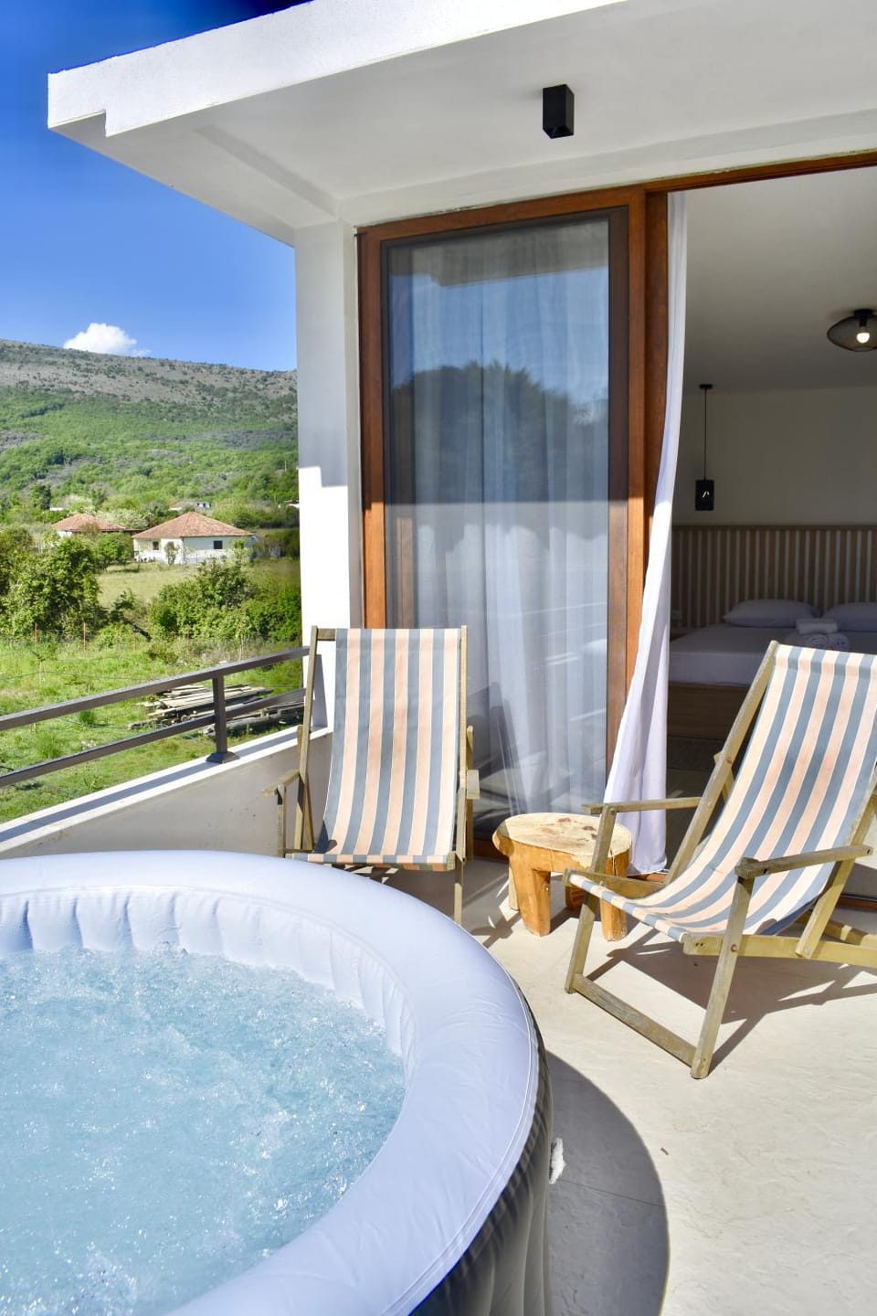 Patio, Day, Natural landscape, Hot Tub, View (from property/room), Balcony/Terrace, Seating area, Mountain view, sunbed