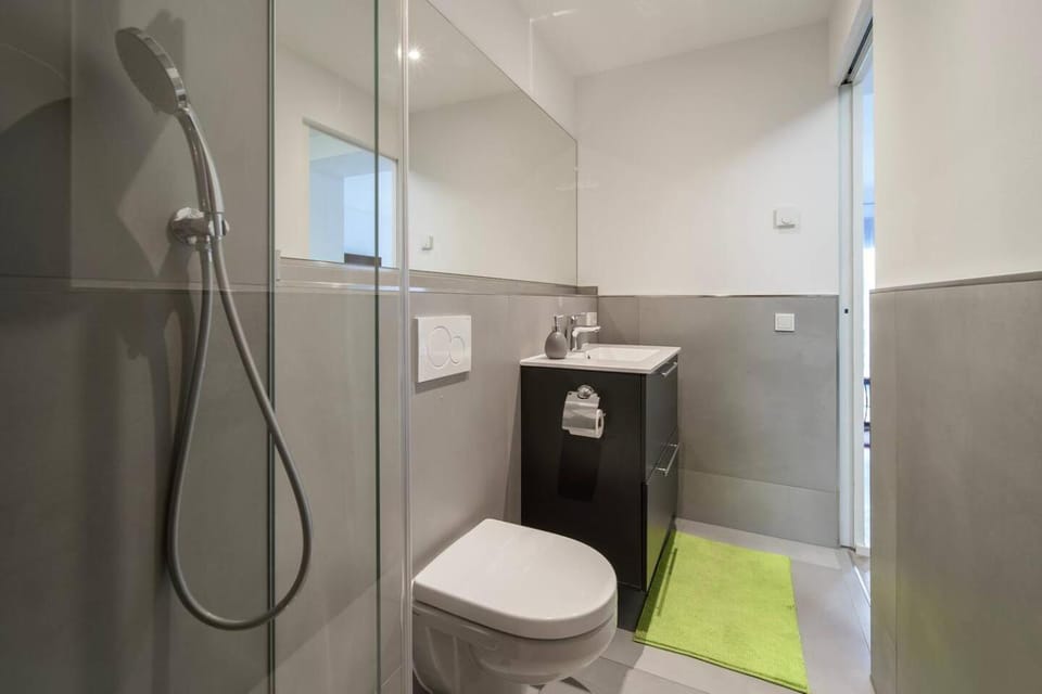 Moderne Erdgeschoss Wohnung Apartment in Sankt Augustin