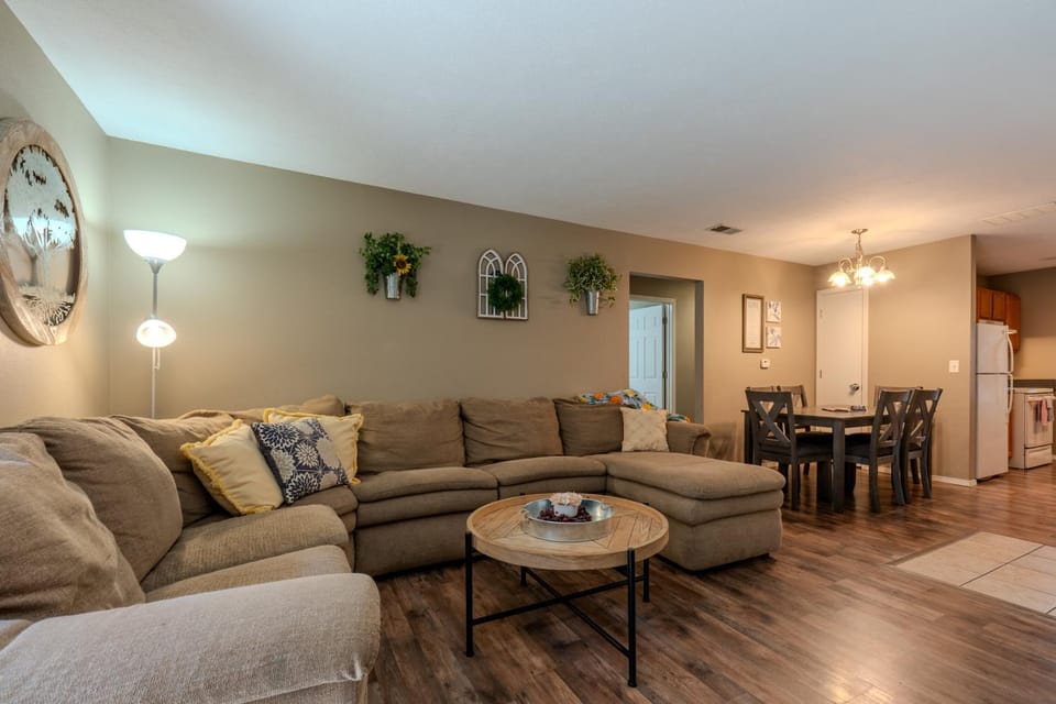 Kitchen or kitchenette, Living room, Dining area