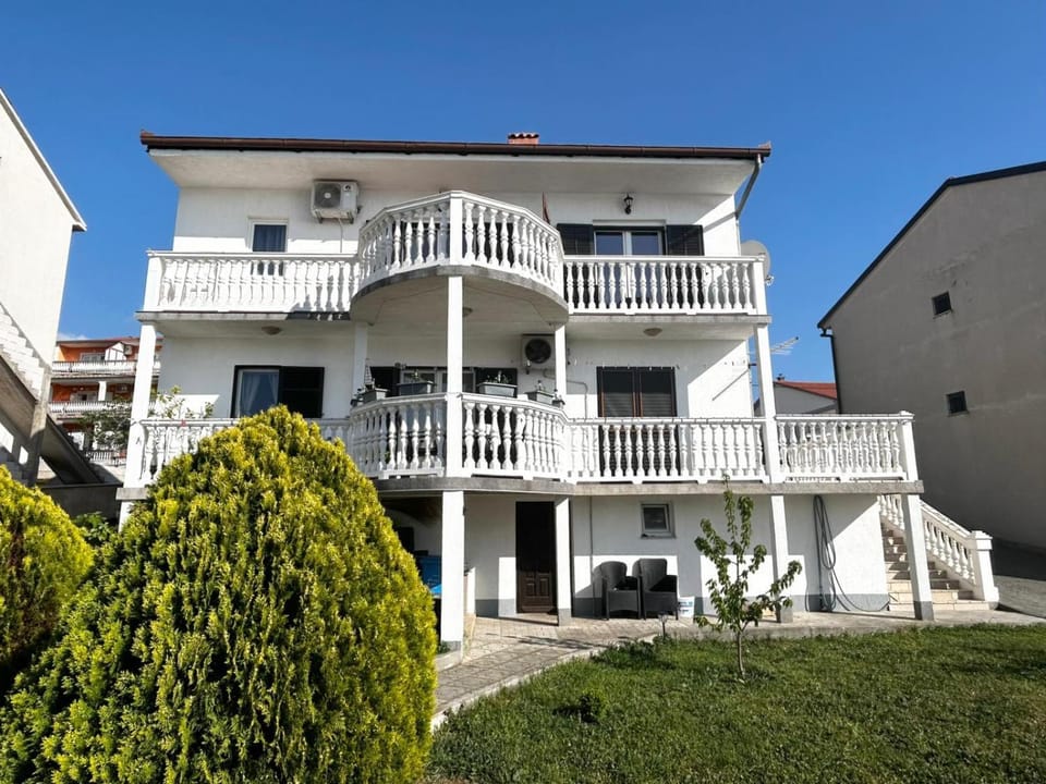 Property building, Off site, Day