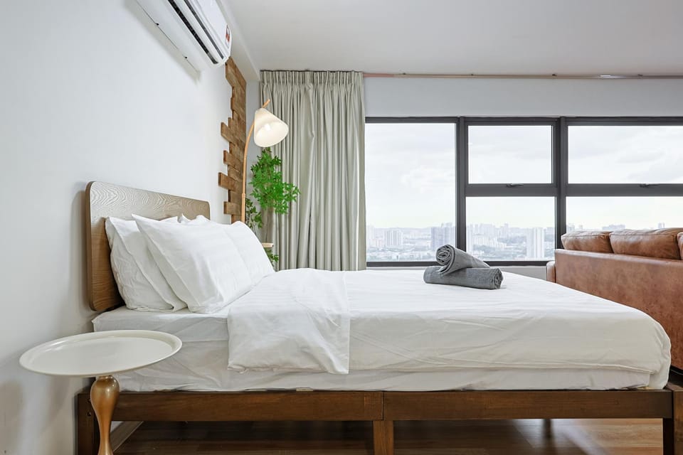 Bed, Photo of the whole room, Bedroom, towels, air conditioner